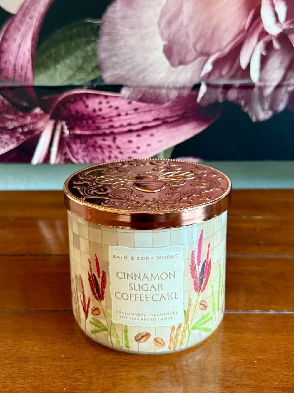 NEW CINNAMON SUGAR COFFEE CAKE 3-Wick Candle Bath & Body Works